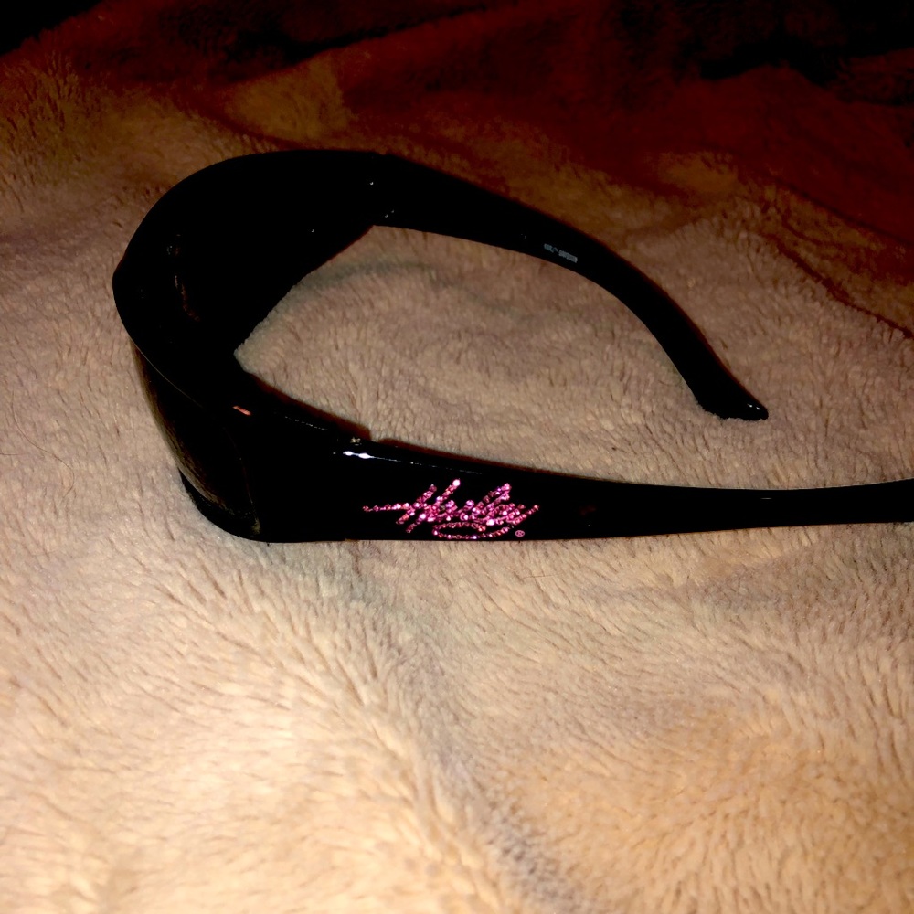 Women’s Harley Davidson riding glasses